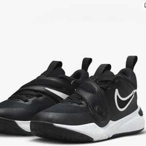 Nike Kids Team Hustle D11 Sneakers